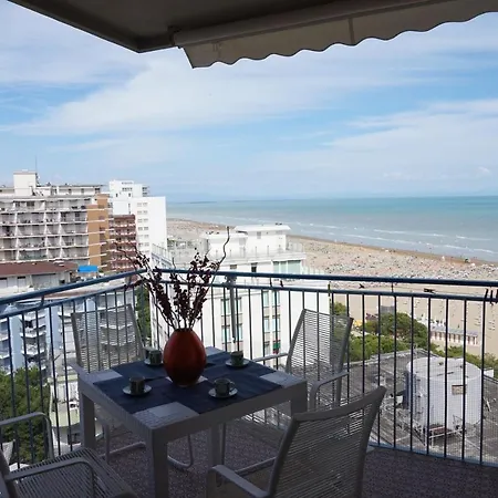 Beautiful Studio With Sea View *