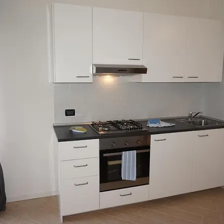 Beautiful Studio With Sea View Апартаменты Линьяно-Саббьядоро