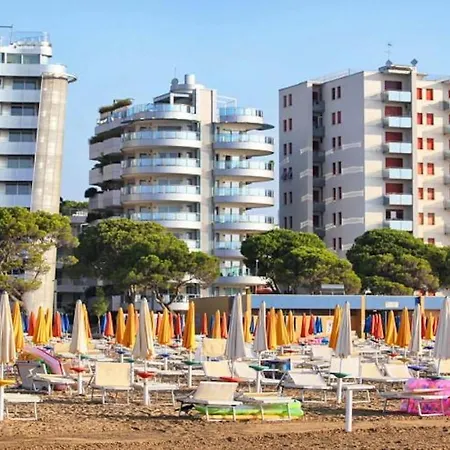 Beautiful With Sea View Apartment