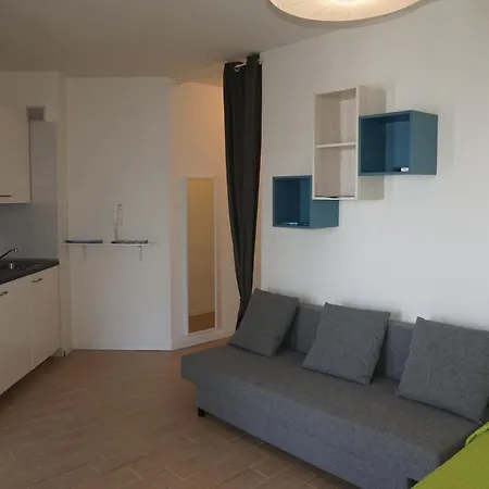 Beautiful Studio With Sea View Апартаменты *