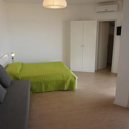 Апартаменты Beautiful Studio With Sea View